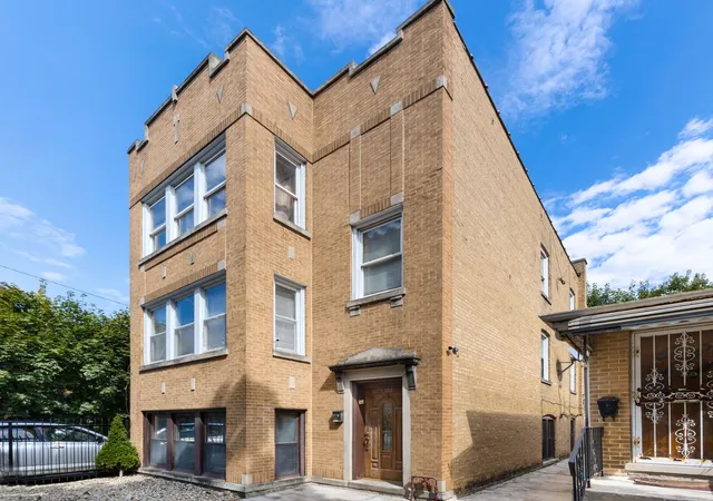 1755-n-kedvale-ave-chicago-il-60639/hzid_0e11b1d0