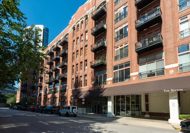 360-w-illinois-st-8a-chicago-il-60654/hzid_678e883b