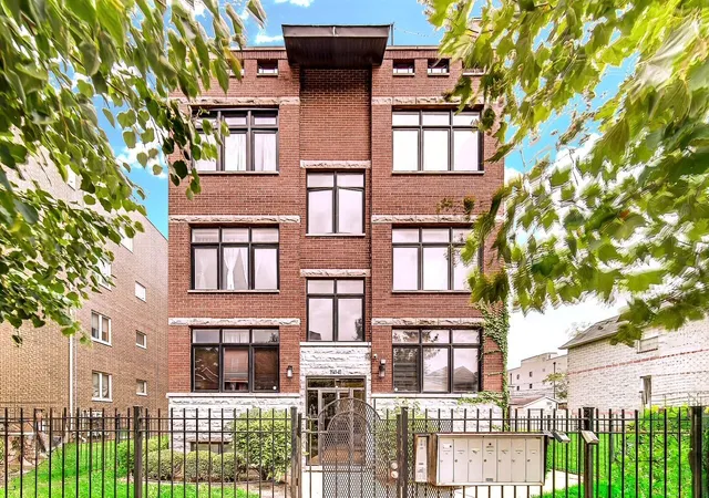 3541-s-prairie-ave-4-chicago-il-60653/hzid_f1c65a4b