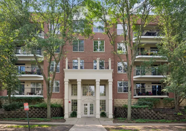 3125-town-sq-dr-401-rolling-meadows-il-60008/hzid_90579588