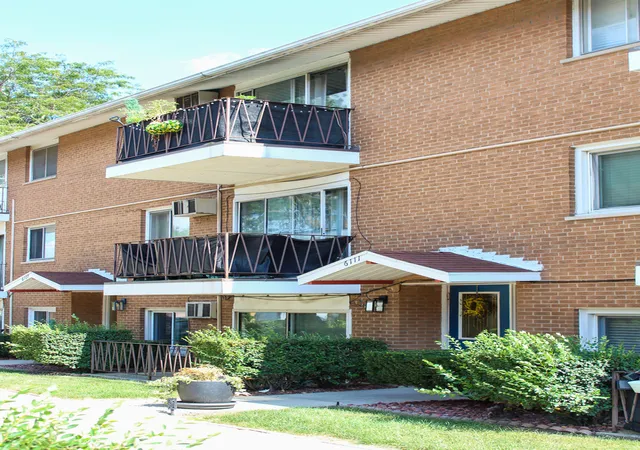6111-w-64th-place-3-chicago-il-60638/hzid_c4814e21