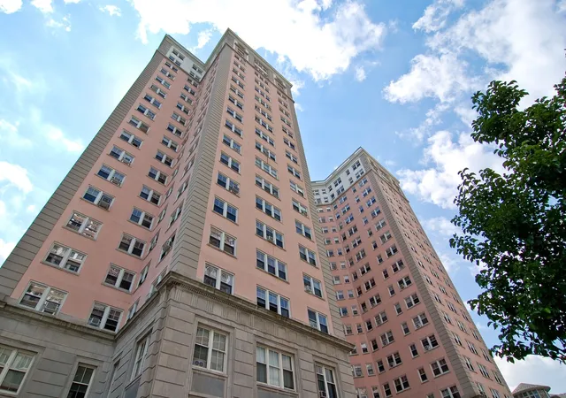 5555-n-sheridan-rd-1007-chicago-il-60640/hzid_fcef55f9
