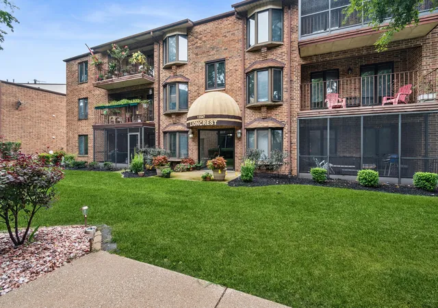 13547-lamon-ave-402-crestwood-il-60418/hzid_a1eb200e