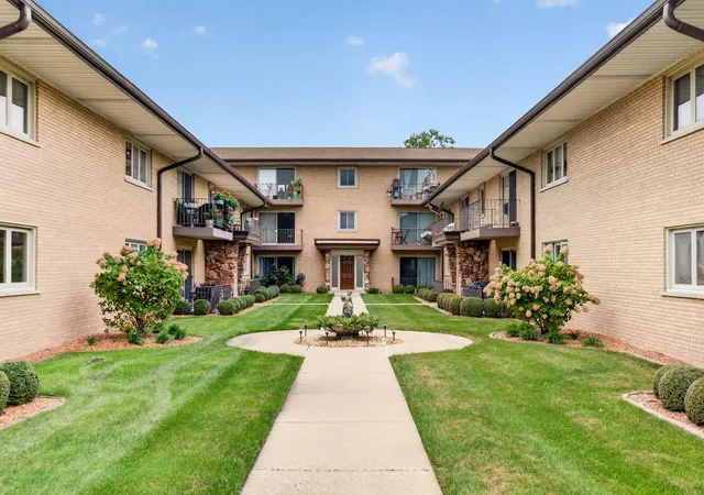 6150-s-kensington-ave-101c-countryside-il-60525/hzid_a5593de6