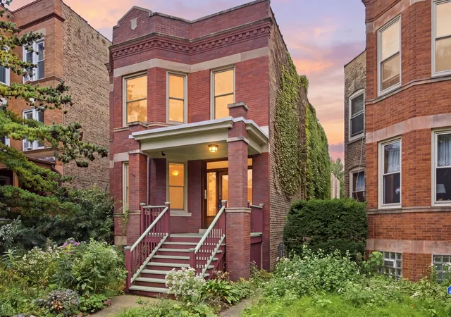 1639-w-rascher-ave-chicago-il-60640/hzid_6512407a