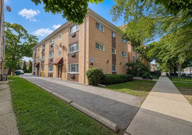 4306-n-keystone-ave-303-chicago-il-60641/hzid_b9f20857