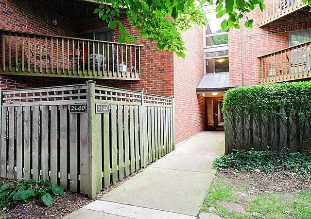 2140-n-lincoln-ave-5103-chicago-il-60614/hzid_100332b1