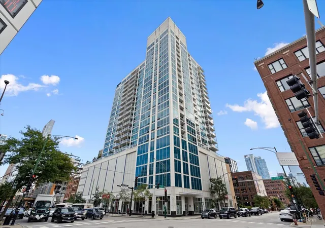 757-n-orleans-st-805-chicago-il-60654/hzid_3cba15b4