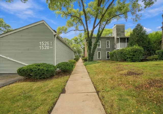 1520-stonebridge-trl-2-3-wheaton-il-60189/hzid_59cbf6be