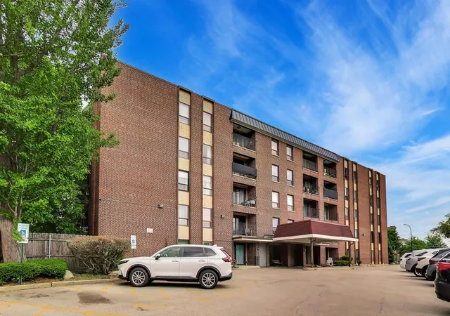 6330-lincoln-ave-1a-morton-grove-il-60053/hzid_603ff2b2