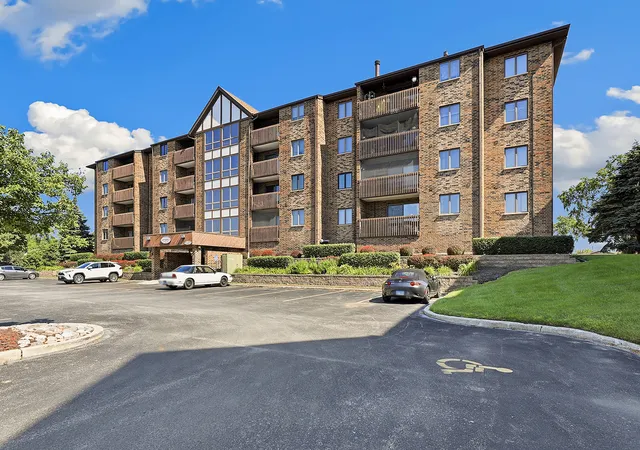 10420-circle-dr-24b-oak-lawn-il-60453/hzid_1d7cec97