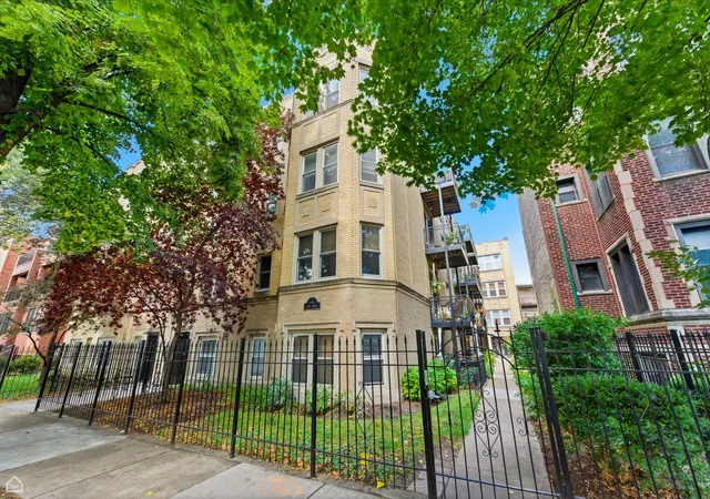 1258-w-winona-st-4b-chicago-il-60640/hzid_3a8bbadc