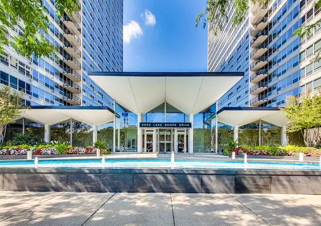 3550-n-lake-shore-dr-1714-chicago-il-60657/hzid_81f5e4d3