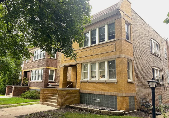 1909-wesley-ave-berwyn-il-60402/hzid_69dbdf6d