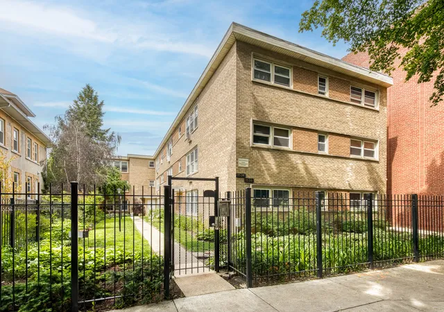 1536-w-pratt-blvd-3d-chicago-il-60626/hzid_bdec25ce