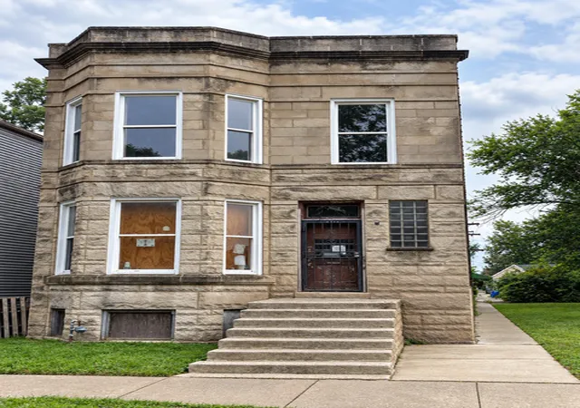 1111-w-61st-street-chicago-il-60621/hzid_5f4e9223