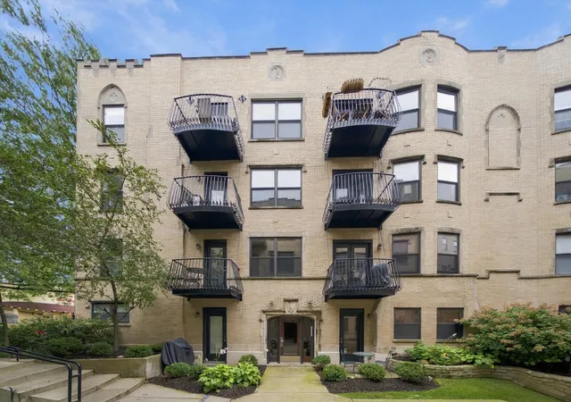 4434-n-damen-ave-3e-chicago-il-60625/hzid_c0125327