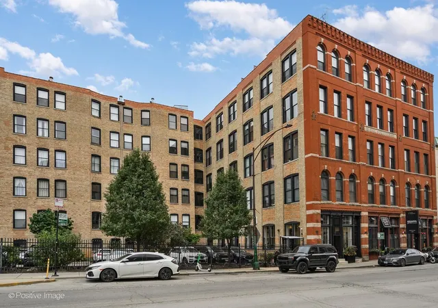 525-n-halsted-st-312-chicago-il-60642/hzid_8c822aa2