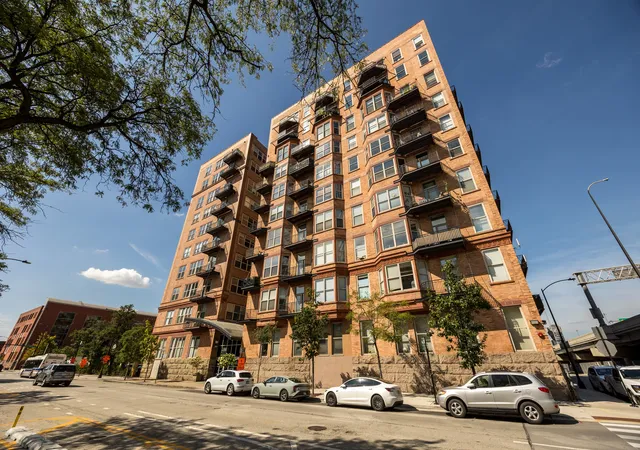 500-s-clinton-st-242-chicago-il-60607/hzid_a13eb44c