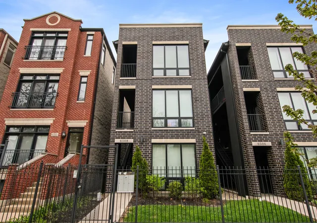6506-s-ingleside-ave-chicago-il-60637/hzid_6d2fe6bf