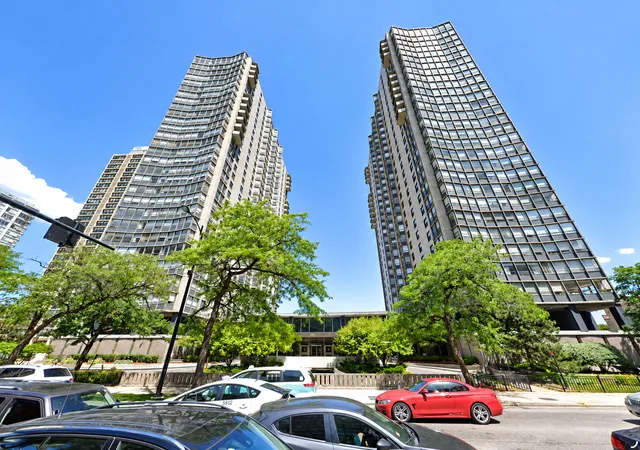 5701-n-sheridan-rd-5u-chicago-il-60660/hzid_741ab44e
