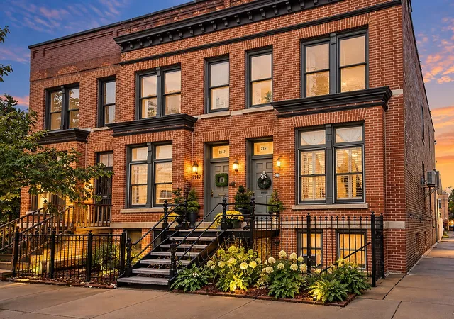 2151-w-polk-st-chicago-il-60612/hzid_198c60e0