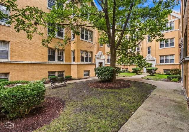 3131-w-palmer-blvd-g-chicago-il-60647/hzid_0a269b6b