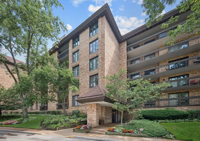 1671-mission-hills-rd-404-northbrook-il-60062/hzid_27fcd806