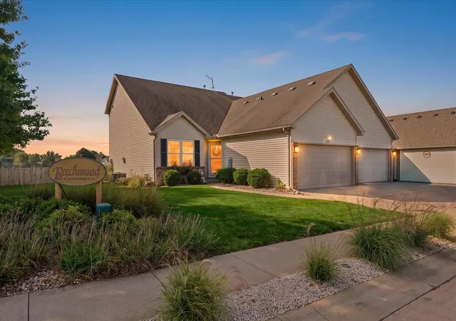 595-beechwood-ct-normal-il-61761/hzid_513283be