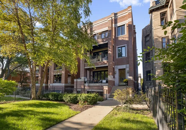 2550-w-logan-blvd-3f-chicago-il-60647/hzid_fe93fc8e