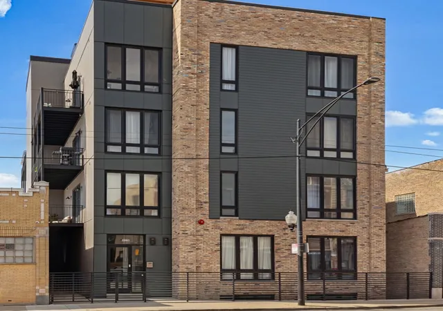 2135-w-cermak-rd-3s-chicago-il-60608/hzid_112c83ea