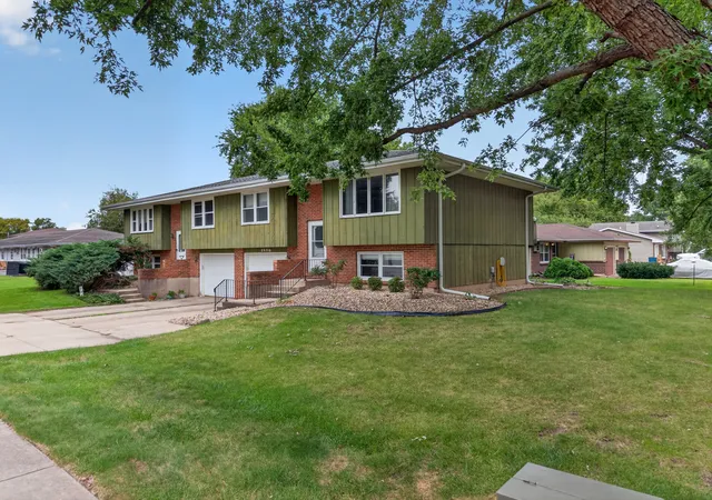 1520-adams-st-ottawa-il-61350/hzid_3bcb707f