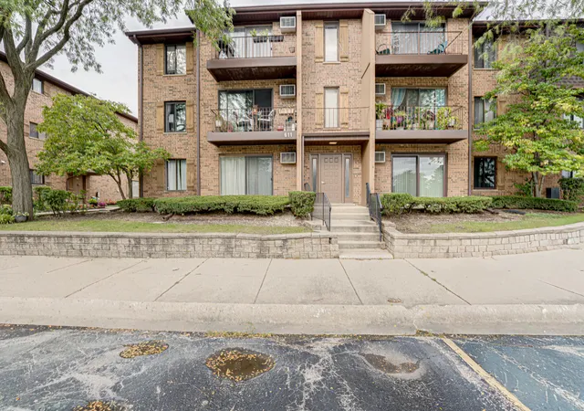 611-n-briar-hl-ln-1-addison-il-60101/hzid_ca86859c
