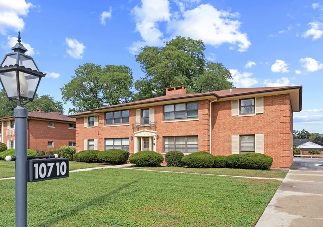 10710-w-cermak-rd-2w-westchester-il-60154/hzid_ce2b5a5c
