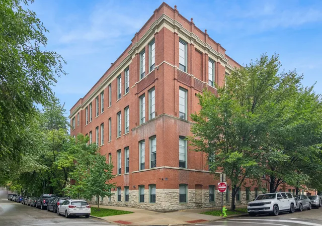 1445-w-belden-ave-3k-chicago-il-60614/hzid_6332be67