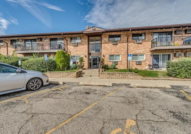 840-e-old-willow-rd-112-prospect-heights-il-60070/hzid_542d1e78