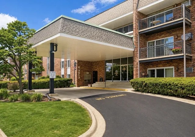 3913-saratoga-ave-117-downers-grove-il-60515/hzid_5863e2bf