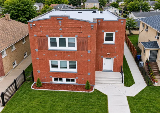1015-n-laramie-ave-chicago-il-60651/hzid_555943e6
