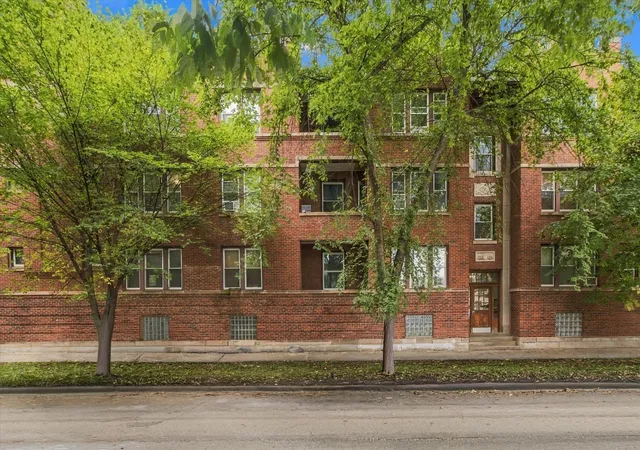 3618-w-ainslie-st-1w-chicago-il-60625/hzid_d1c3ef38
