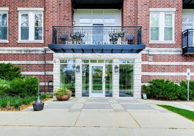 7757-van-buren-st-208-forest-park-il-60130/hzid_387eefdf