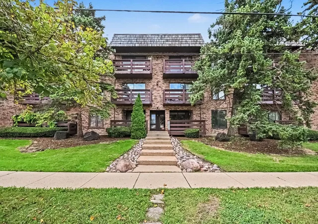1815-oakton-st-1a-park-ridge-il-60068/hzid_1e58048b