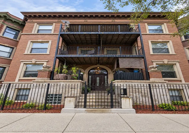 5244-s-king-dr-gs-chicago-il-60615/hzid_5eb4dc44