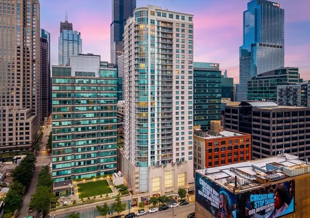 125-s-jefferson-st-2308-chicago-il-60661/hzid_242f9007
