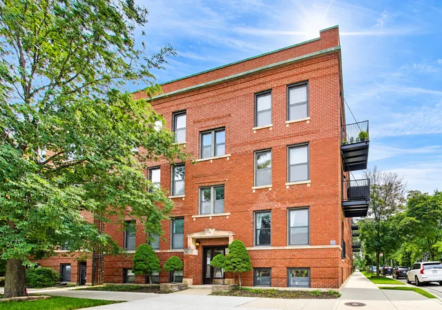 1659-w-addison-st-1-chicago-il-60613/hzid_5392dc3f