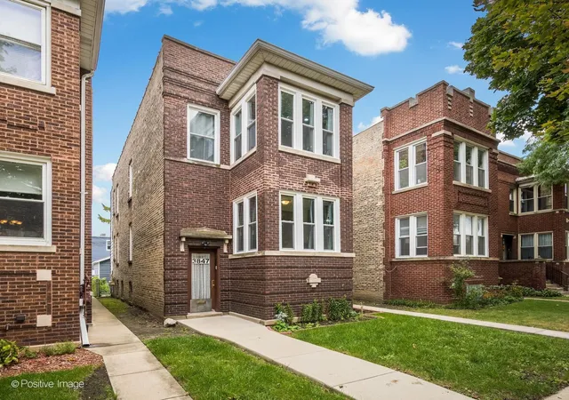 3847-n-spaulding-ave-chicago-il-60618/hzid_571e0a3d