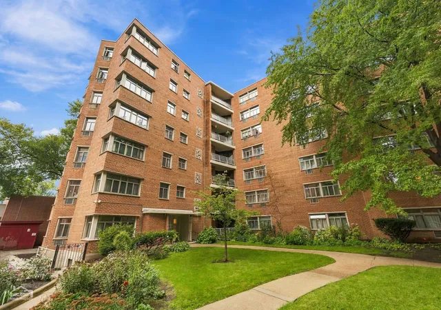1862-sherman-ave-3se-evanston-il-60201/hzid_8b0b2e4d