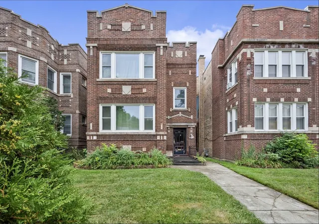 7817-s-euclid-ave-chicago-il-60649/hzid_6d1f16ac