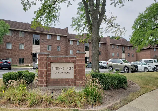 211-e-janata-ave-3b-lombard-il-60148/hzid_7545220d