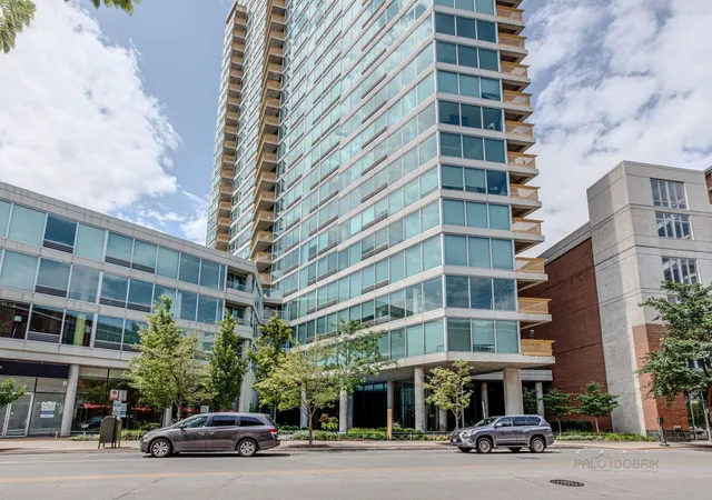 1720-maple-ave-1360-evanston-il-60201/hzid_33b99c31