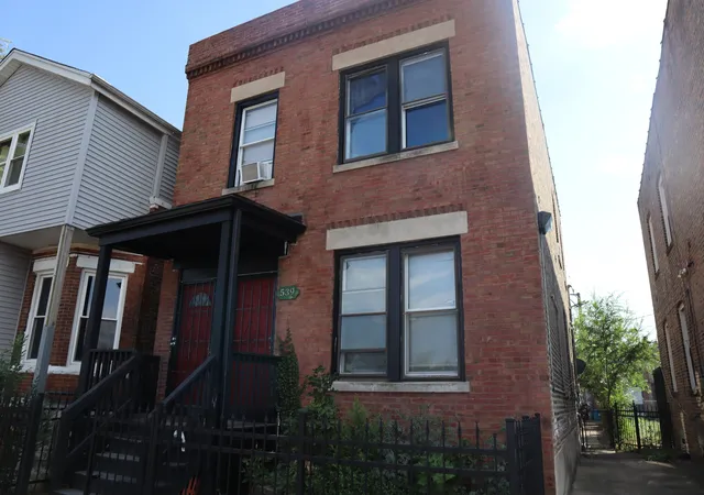 539-e-68th-street-chicago-il-60637/hzid_b5529019